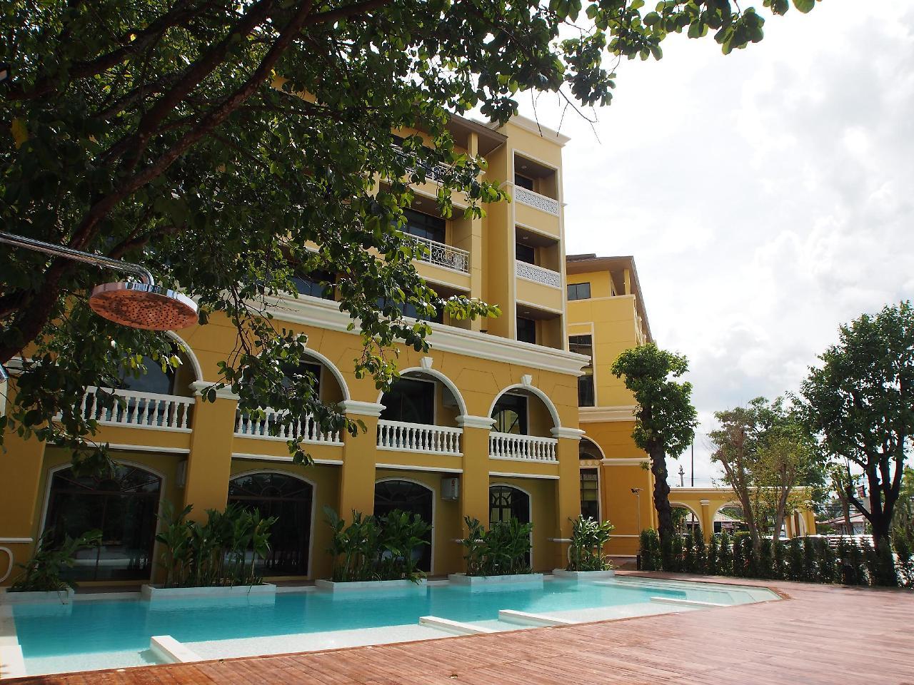 קראבי The Pineapple Hotel מראה חיצוני תמונה