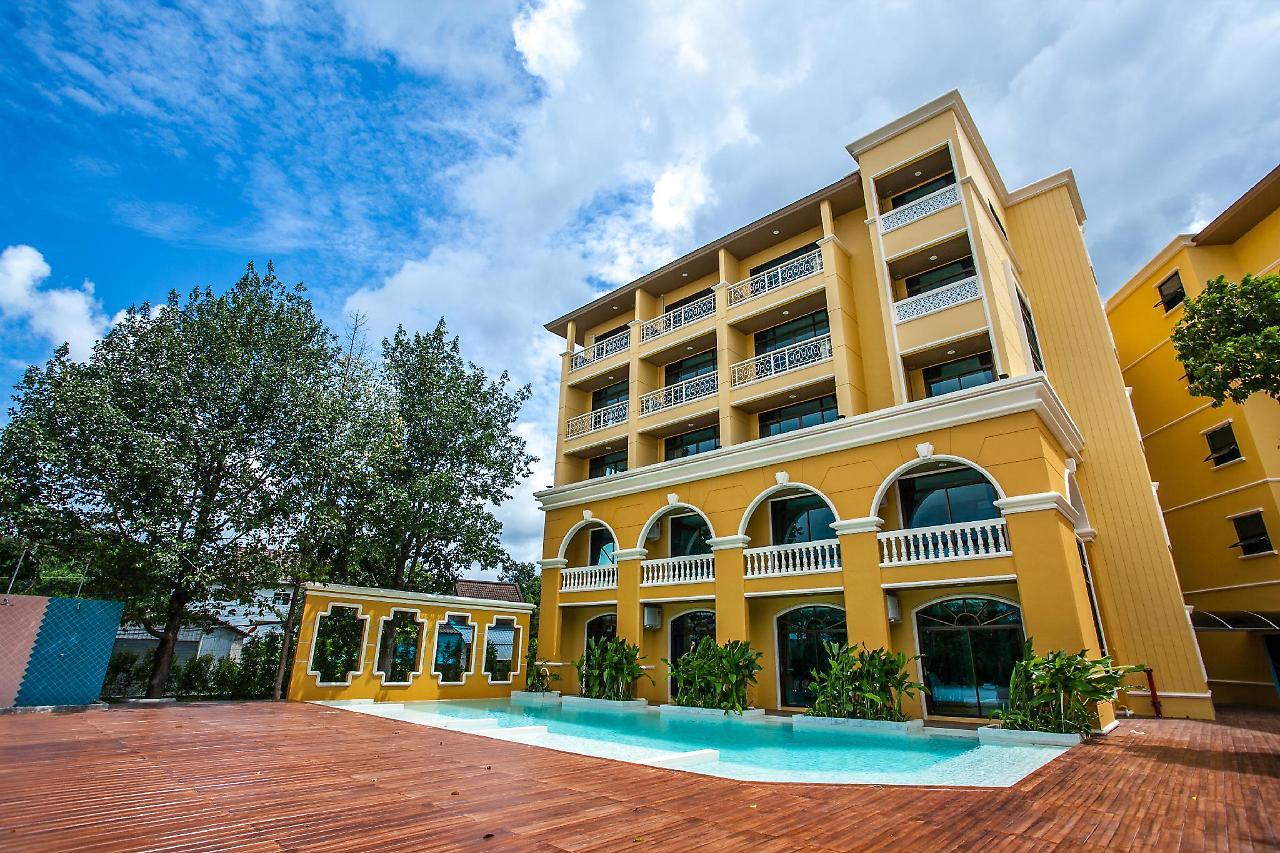 קראבי The Pineapple Hotel מראה חיצוני תמונה