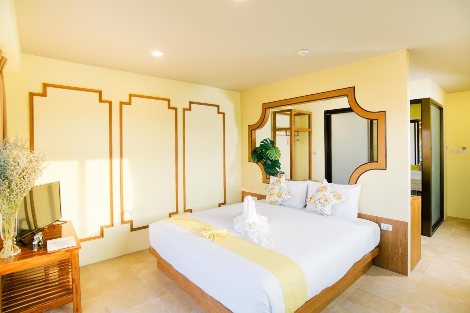 קראבי The Pineapple Hotel מראה חיצוני תמונה