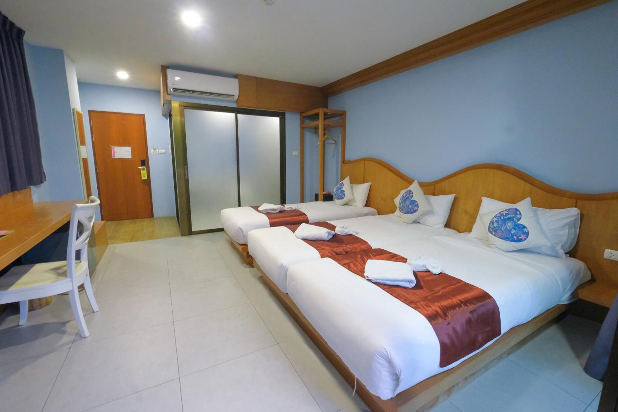 קראבי The Pineapple Hotel מראה חיצוני תמונה