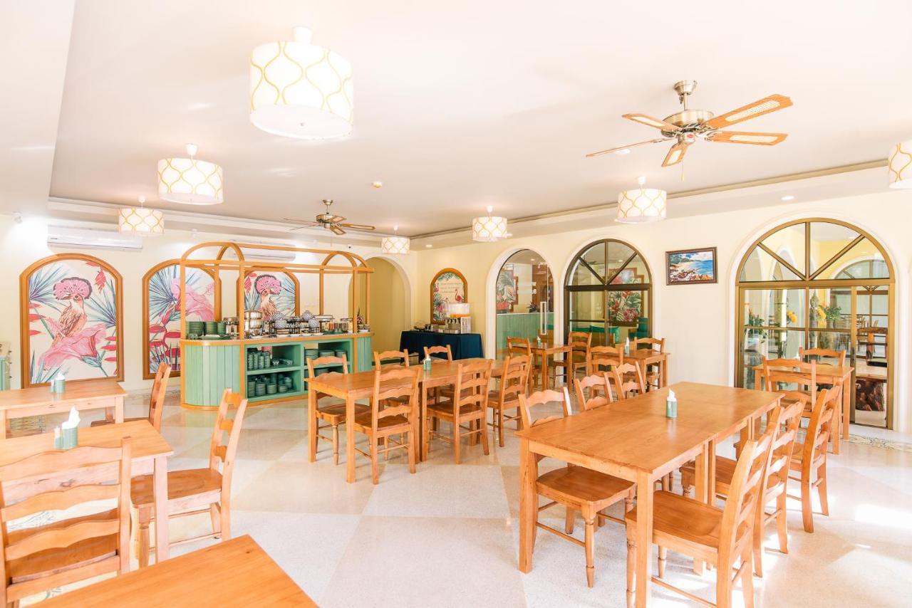 קראבי The Pineapple Hotel מראה חיצוני תמונה